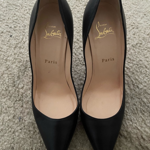 Apostrophe pump Christian Louboutin size 38-Fits 7 1/2 to 8. With bag, box &tips - Picture 3 of 11